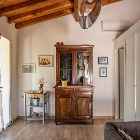 Cozy Tuscany With View Πέσια